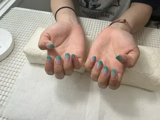 ネイル Eyelash & nail Buena 高円寺店所属・新人ネイリスト yuaのネイルデザイン