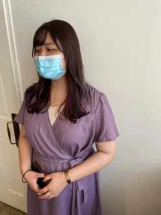 セミロング カラー MIOベージュカラー 柔らかいカラーのヘアスタイル