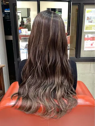 ロング カラー ヘアアレンジ 井上 武輝のヘアスタイル