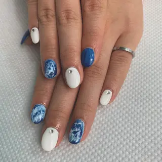 ネイル ウスイマイコ カット/ケアカラーのヘアスタイル