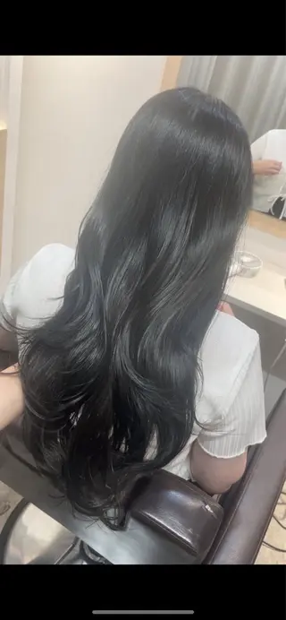 ロング カラー BEBE所属・ご新規様限定 透明感カラーKANAのヘアスタイル