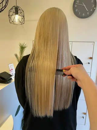 ロング カラー ブリーチ👩‍🦳/ ‪✂︎MANAMIのヘアスタイル