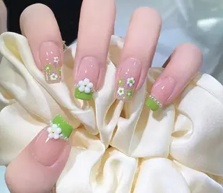 ネイル N. サロン所属・Theone栄店 田口のネイルデザイン