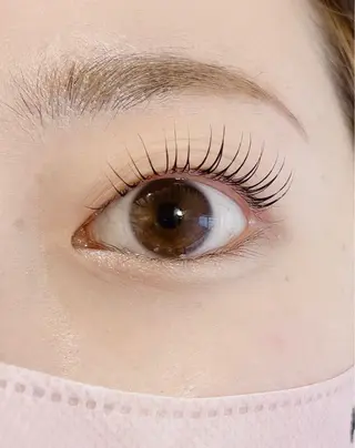 マツエク・マツパ ikoi yukaのヘアスタイル