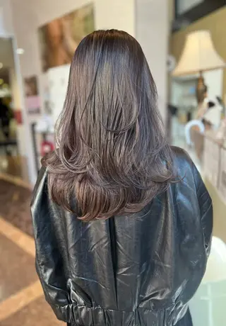 カラー 会社で浮かない ビジネスヘア/心斎橋のヘアスタイル