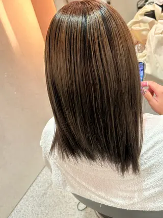 カラー 大山 莉奈のヘアスタイル
