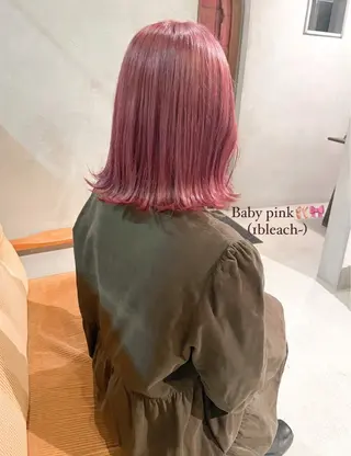 ミディアム カラー Musee plume所属・荻野七菜子 ボブのヘアスタイル