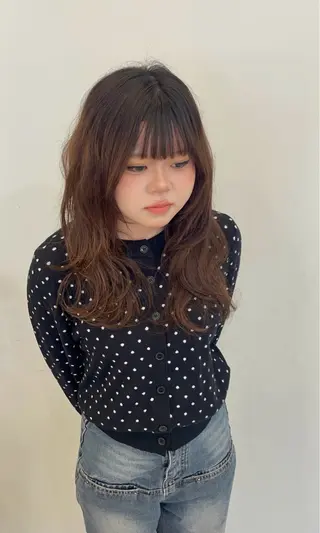 セミロング レイヤー/韓国 ハイトーン興津史弥のヘアスタイル