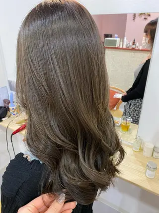 ロング 大久保 愛のヘアスタイル
