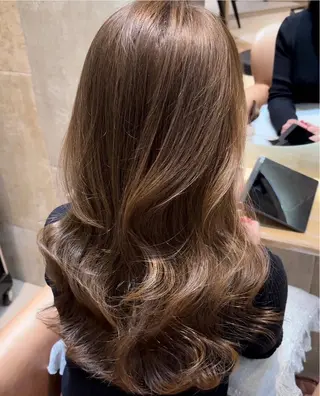 ロング ブリーチなし/ 透明感カラー/松沢のヘアスタイル