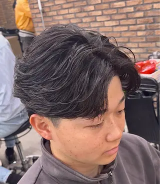 パーマ メンズ センターパート/フェ ザー🔥SHUYAのヘアスタイル