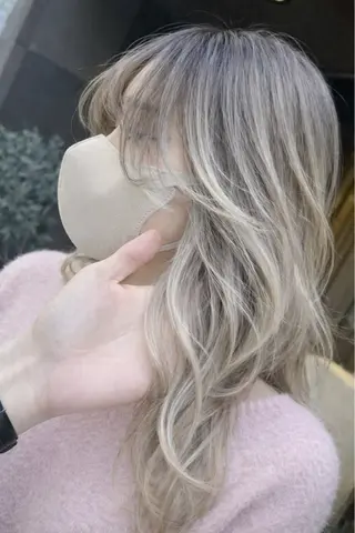 カラー 透明感のある艶髪なら 矢場町駅4番出口すぐのヘアスタイル