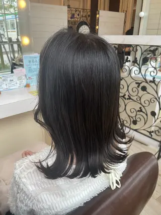 セミロング カラー Cr'ene by MARIE所属・MEI /Cre'neのヘアスタイル