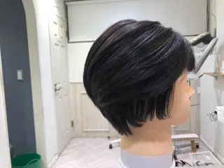 ショート MYA 🤍kanaのヘアスタイル