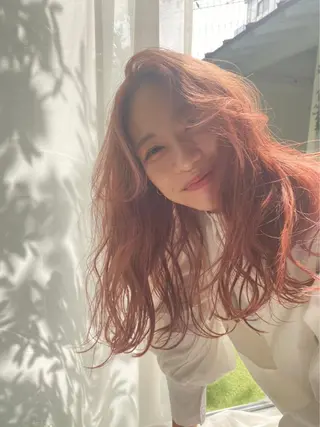 ロング レイヤーカット/ 透明感カラー レイのヘアスタイル