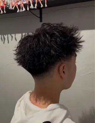 ショート メンズ 波巻き/ツイスパ/ 短髪/鈴木俊也のヘアスタイル