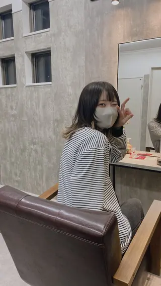セミロング カラー 1席のみの 美容室IKKIのヘアスタイル