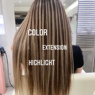 ロング カラー アイブロウ エクステ🩵ブリーチ 韓国ヘア🩵KAEのヘアスタイル