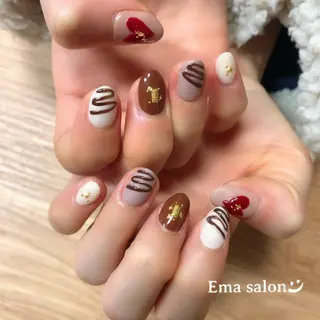 ネイル Ema salon satomiのネイルデザイン