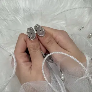 ネイル シュシュ 🎀 girly nailのネイルデザイン