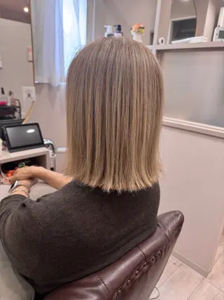 ミディアム 白髪ぼかし脱白髪染め kaminowaのヘアスタイル