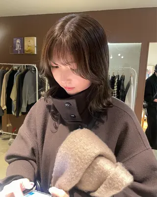 ミディアム カラー sachi / tsunaguのヘアスタイル