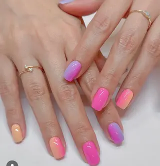 ネイル 高木 維麗絲のネイルデザイン