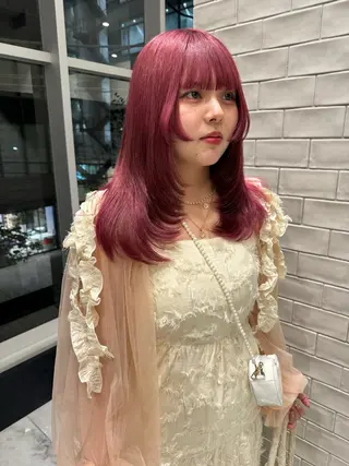 ミディアム カラー SALOWIN所属・ブリーチ✨ ボブ🪢レイヤーのヘアスタイル