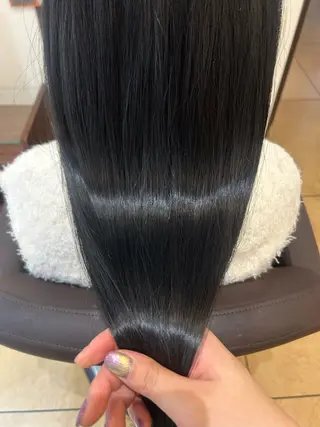 ロング カラー 🤍レイヤーツヤカラ ーAkane🇰🇷のヘアスタイル