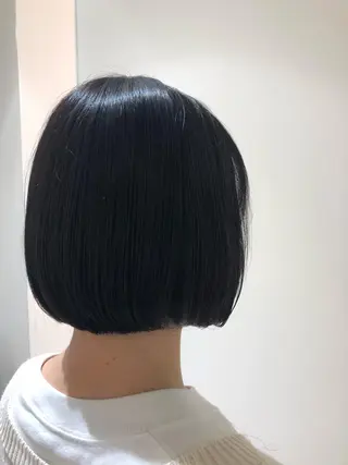 ショート カラー 細めハイライト🩶 ボブ/レイヤーカットのヘアスタイル