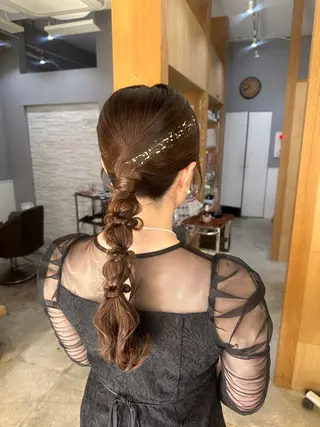 ミディアム miloc MOMOKAのヘアスタイル