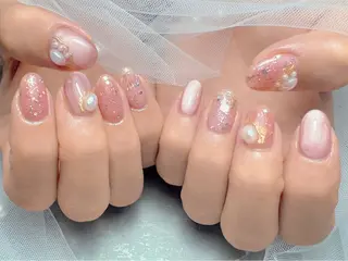 ネイル マジックミラー所属・マジック ミラーのネイルデザイン