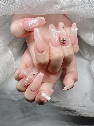 ネイル Lee Nailsのネイルデザイン