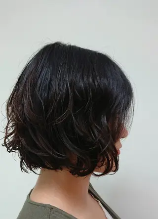 ミディアム パーマ fructueuxune所属・中野韓国レイヤー× ウルフ  本木之教
のヘアスタイル