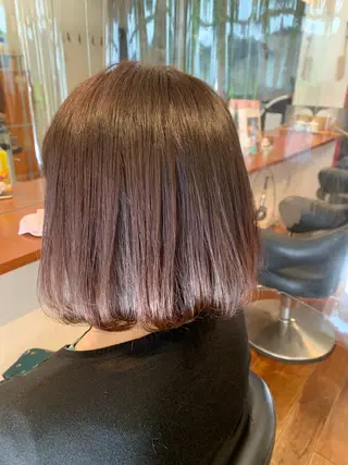 ショート カラー DOG MANIA PiNCH所属・大人女性スタイル マルイチのヘアスタイル