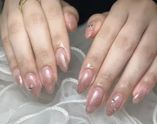 ネイル Rainrain💧 パーツ豊富、やり放題のネイルデザイン