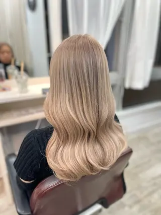 セミロング カラー 韓国ヘア🤍髪質改善 🇰🇷AKANEのヘアスタイル