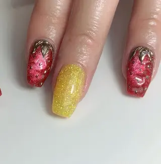 ネイル Legit nail salonのネイルデザイン