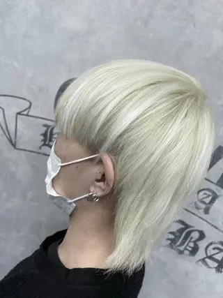 ショート カラー メンズ オフホワイトアンドなんば所属・福西 洋斗のヘアスタイル