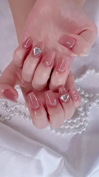 ネイル She   Nail所属・ISA_ BELLAのネイルデザイン