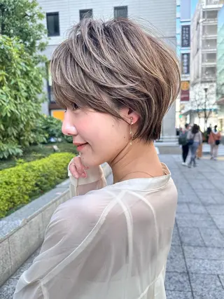 ショート 雨宮 美月のヘアスタイル
