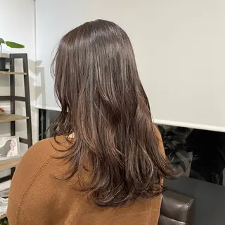 ロング カラー monami 山本華菜のヘアスタイル