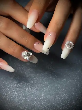 ネイル nine.🦋 YUKOのネイルデザイン