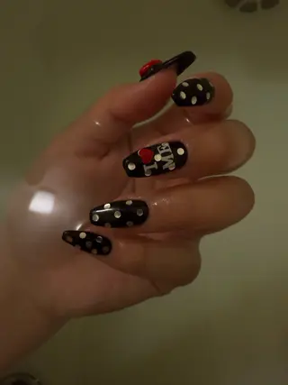 ネイル Sarina ⋆⭒˚ mavieのネイルデザイン