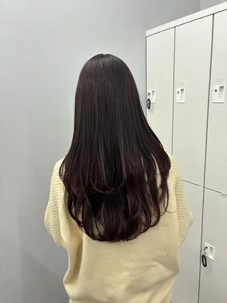 カラー SARINA ROCCO3rdのヘアスタイル