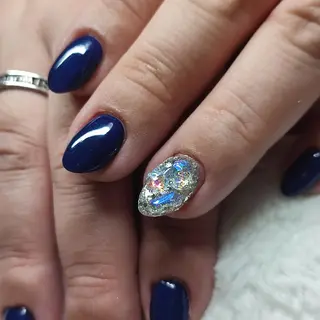 ネイル RUNWAY 　　の眉毛・アイブロウイメージ