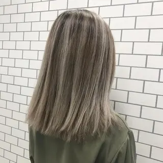 ミディアム GENDER hair &eyeのヘアスタイル