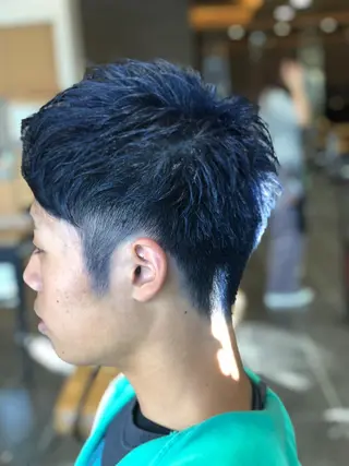 ショート カラー メンズ 吉村 周馬のヘアスタイル