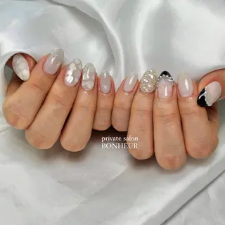 ネイル BONHEUR Annaのネイルデザイン