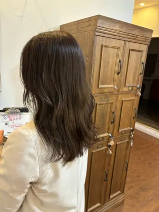 セミロング 天野 妃菜のヘアスタイル